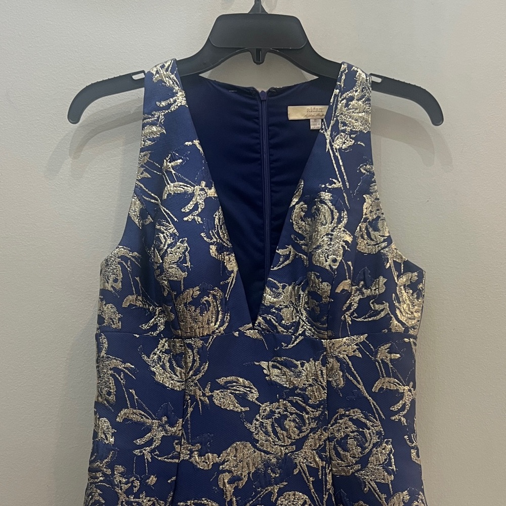 Aidan Aiden Mattox jacquard fit and flare sleeveless V-Neck long gown - Picture 3 of 8